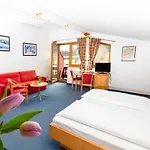 Bruggerhof - Camping, Restaurant, 酒店 3*