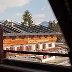 Szálloda Bruggerhof - Camping, Restaurant, 3*