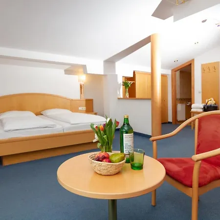 Hotel Bruggerhof - Camping, Restaurant, 3*