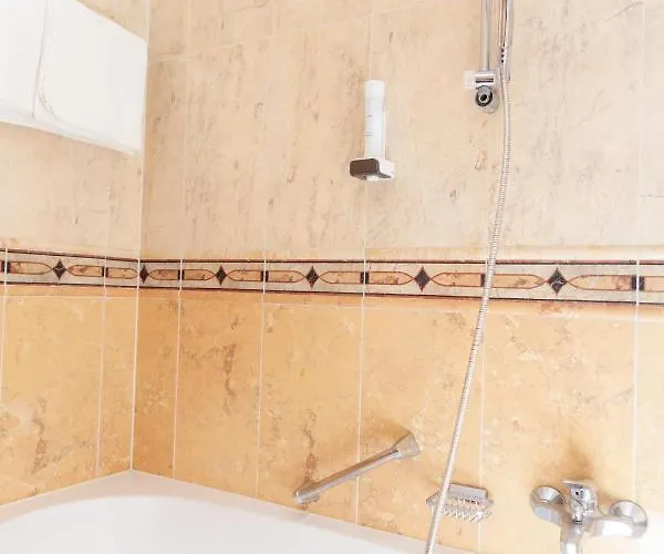 Hotel Bruggerhof - Camping, Restaurant, 3*